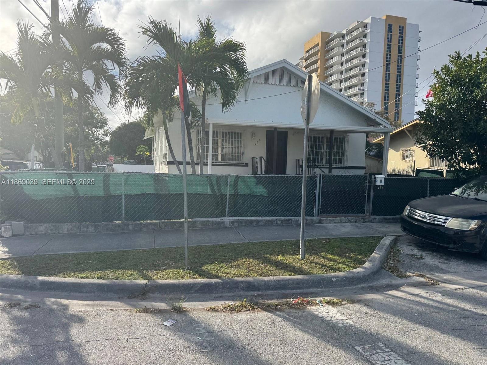 844 SW 8th Court, Miami, FL 33130 photo 5