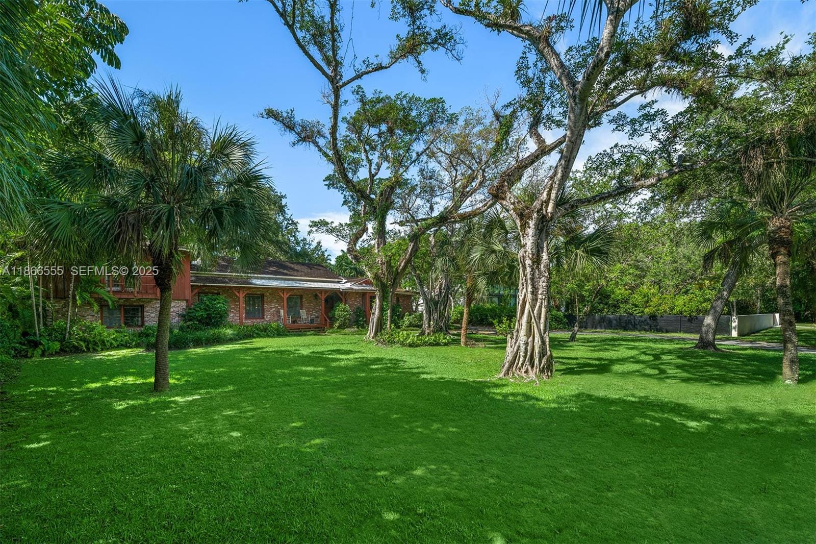 5440 Hammock Drive — photo 6