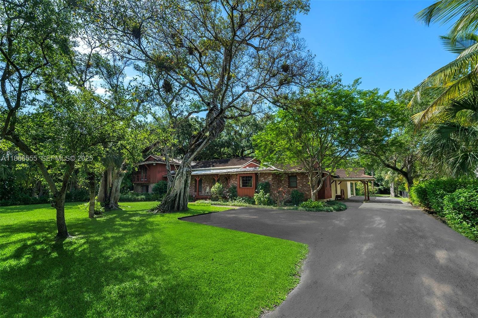 5440 Hammock Drive — photo 7