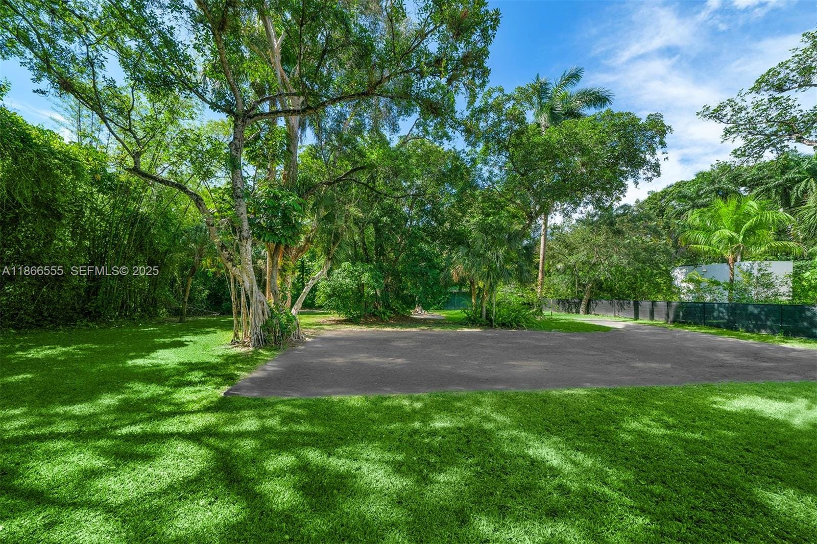 5440 Hammock Drive — photo 10