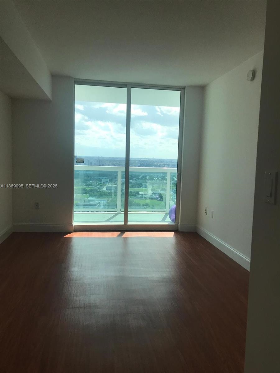 1800 N Bayshore Drive 3910 — photo 2
