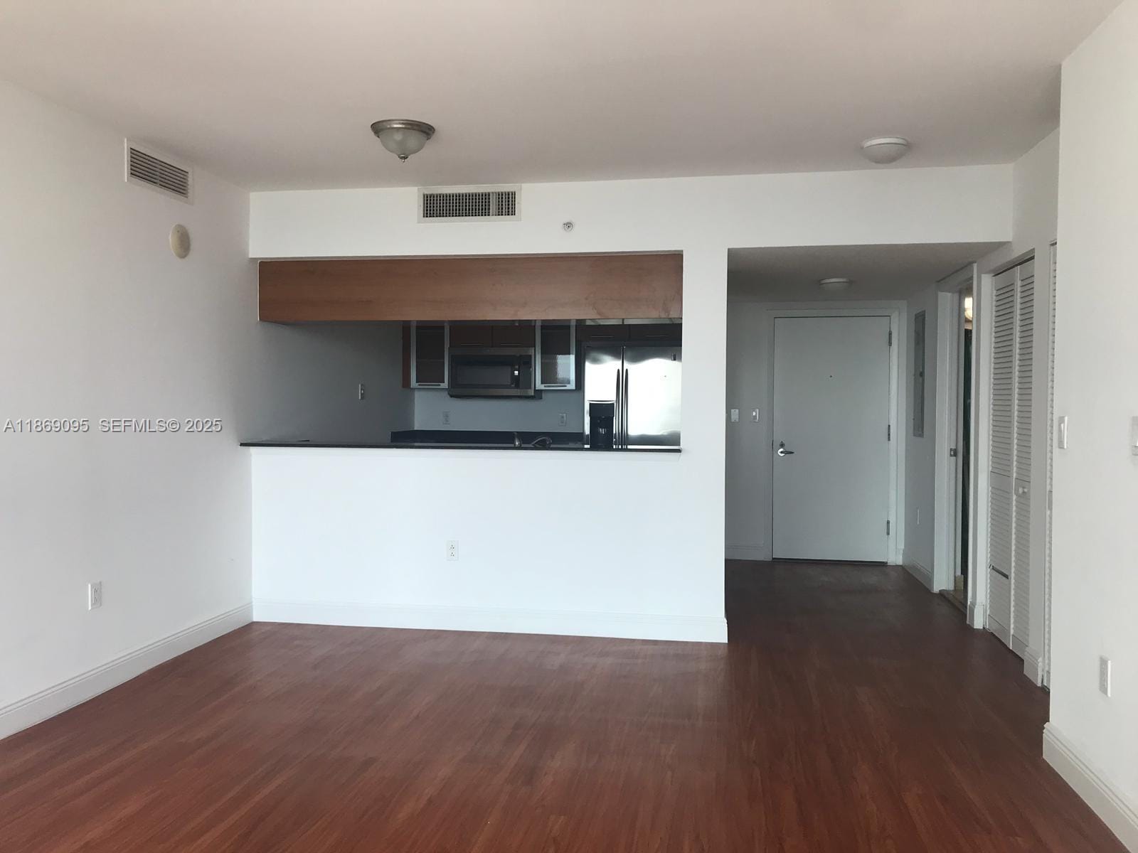 1800 N Bayshore Drive 3910 — photo 3