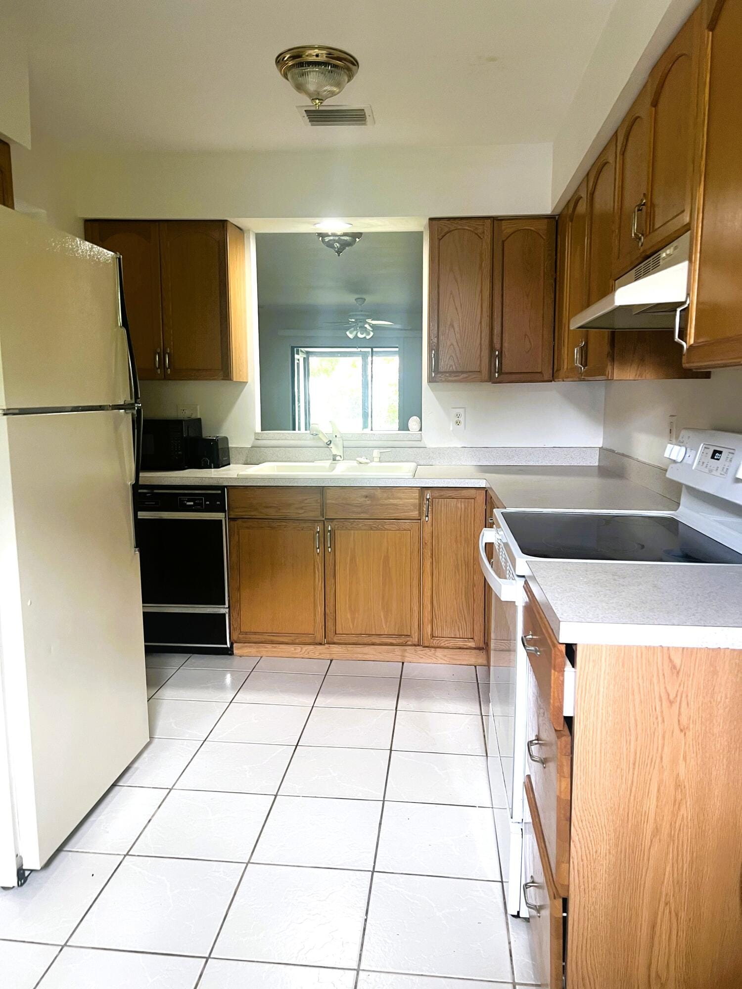 6032 Indrio Road 8, Fort Pierce, FL 34951 photo 4