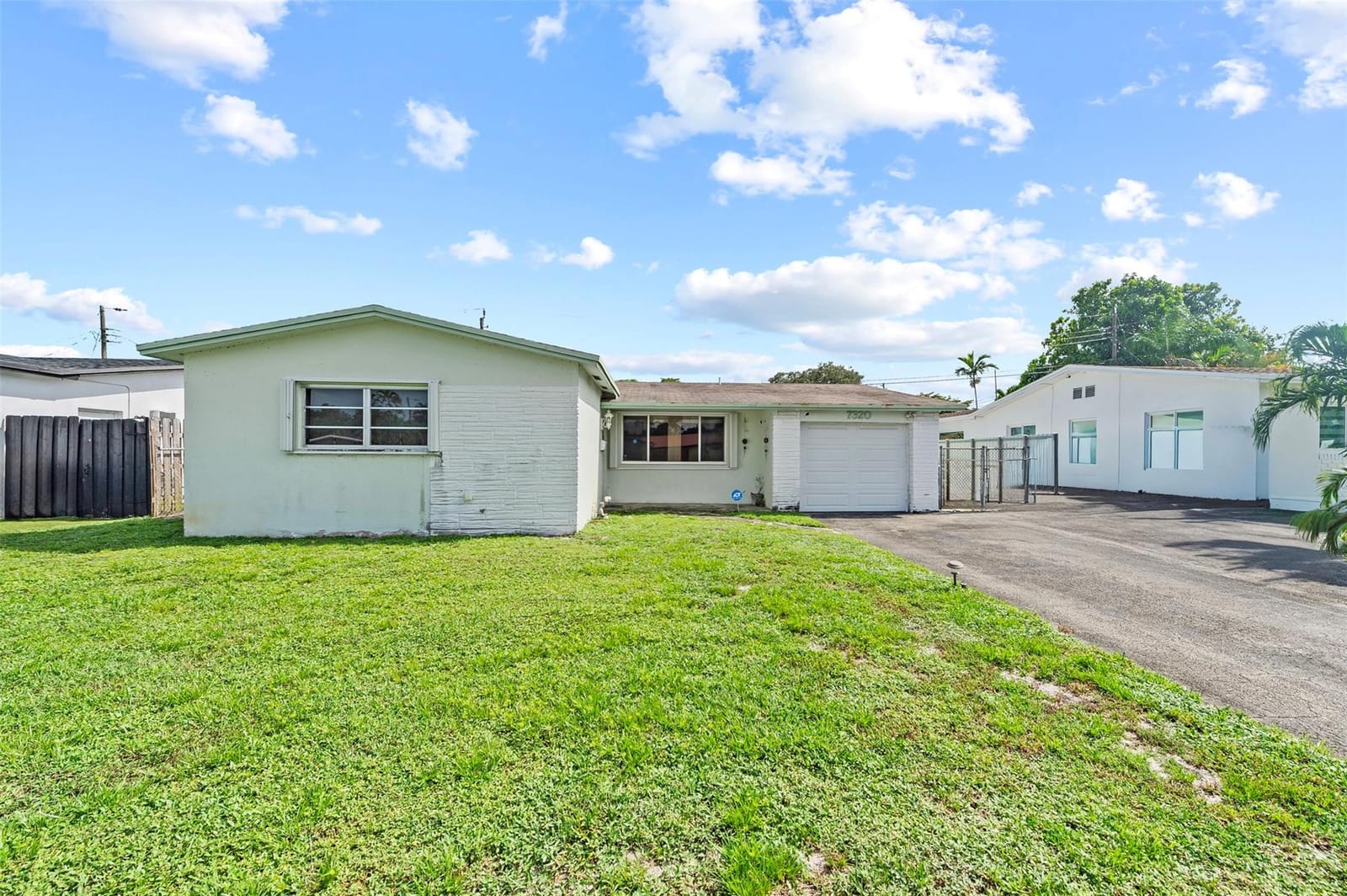 7320 Grant Street, Hollywood, FL 33024