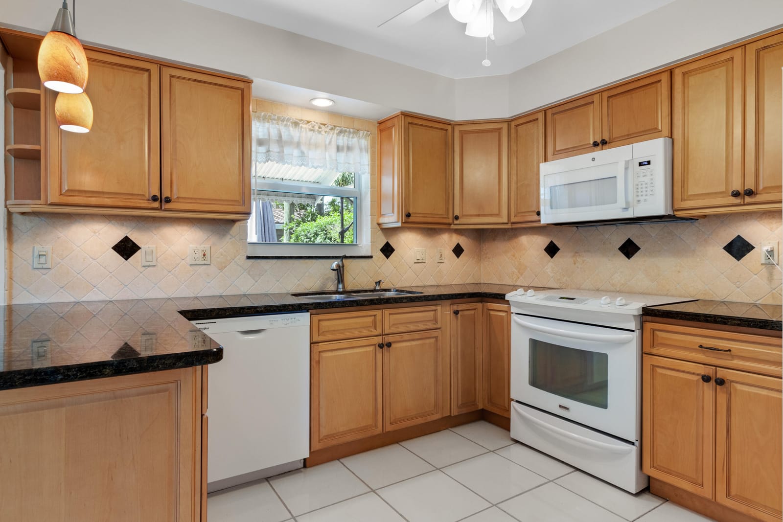 2720 SE 2nd Court, Pompano Beach, FL 33062 photo 18