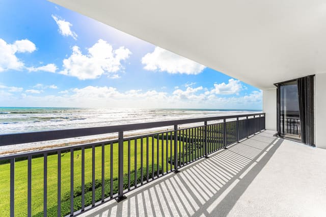 3140 S Ocean 304 S Boulevard 304 S, sold in Carlton Place Condo, Palm Beach, FL