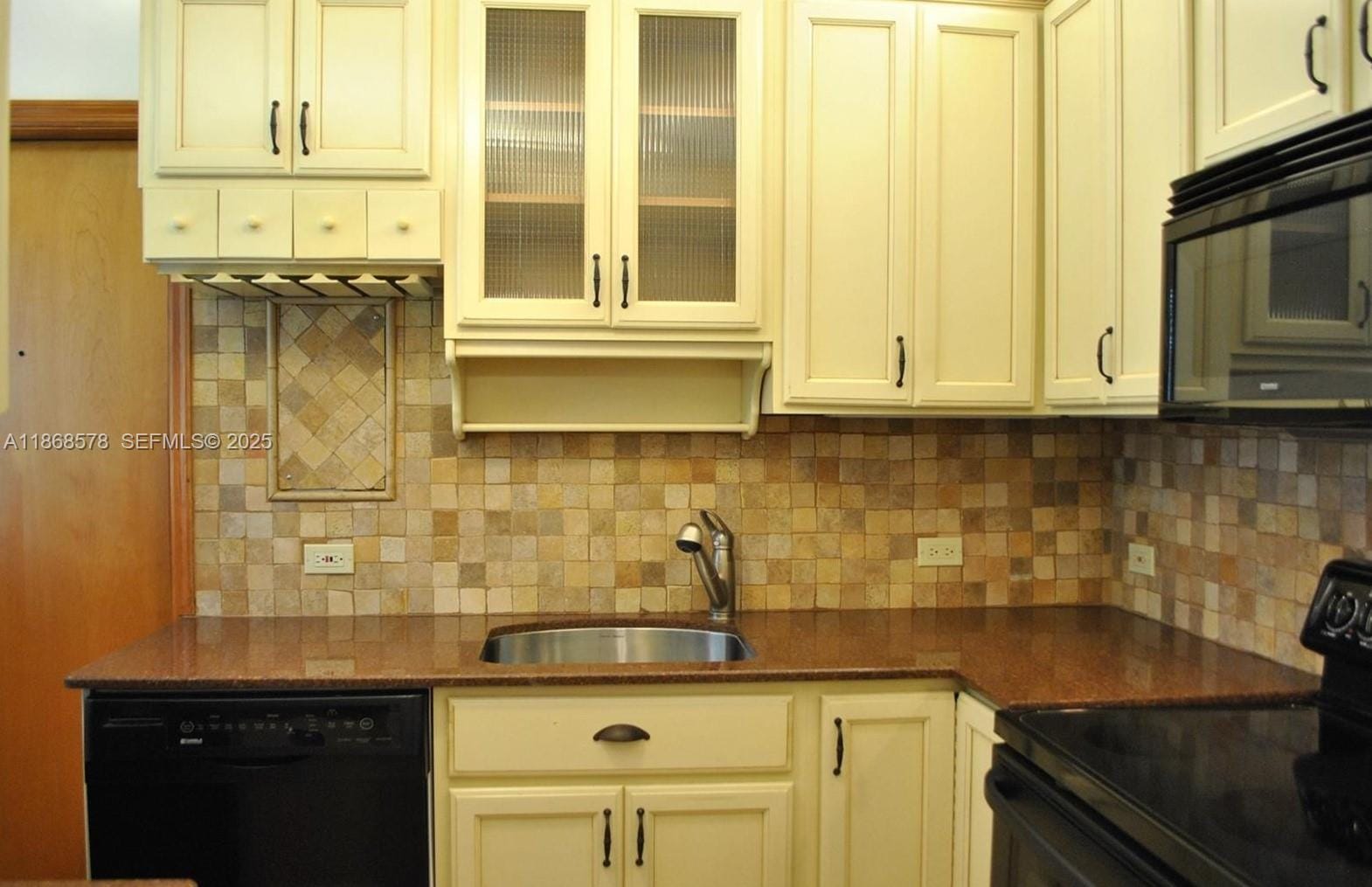 7620 SW 56th Avenue 4 — photo 10