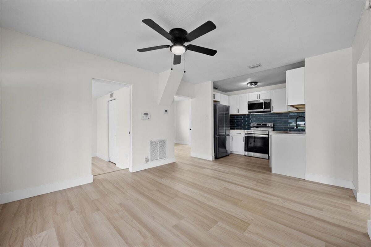 821 43rd Street, West Palm Beach, FL 33407 photo 4
