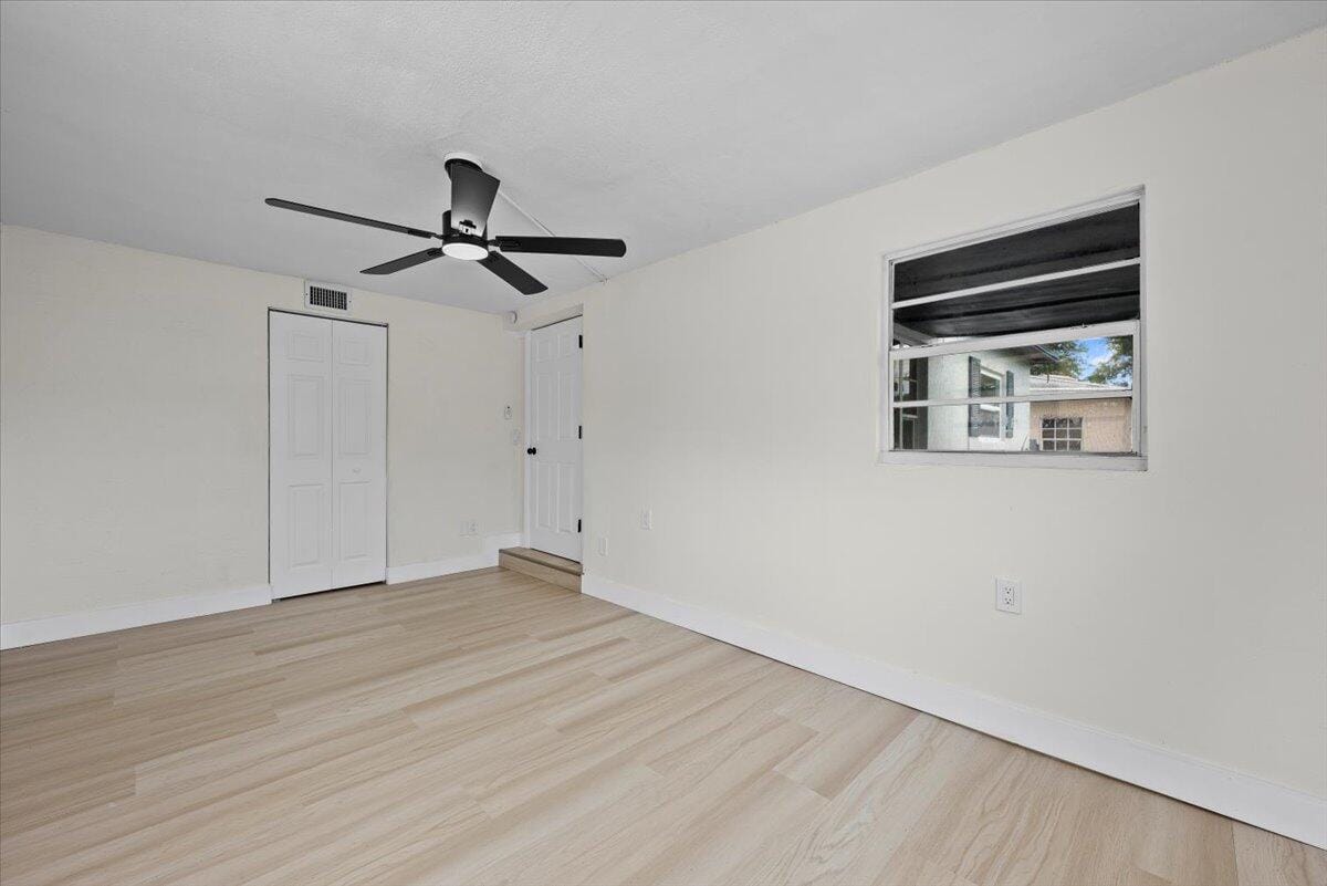 821 43rd Street, West Palm Beach, FL 33407 photo 9