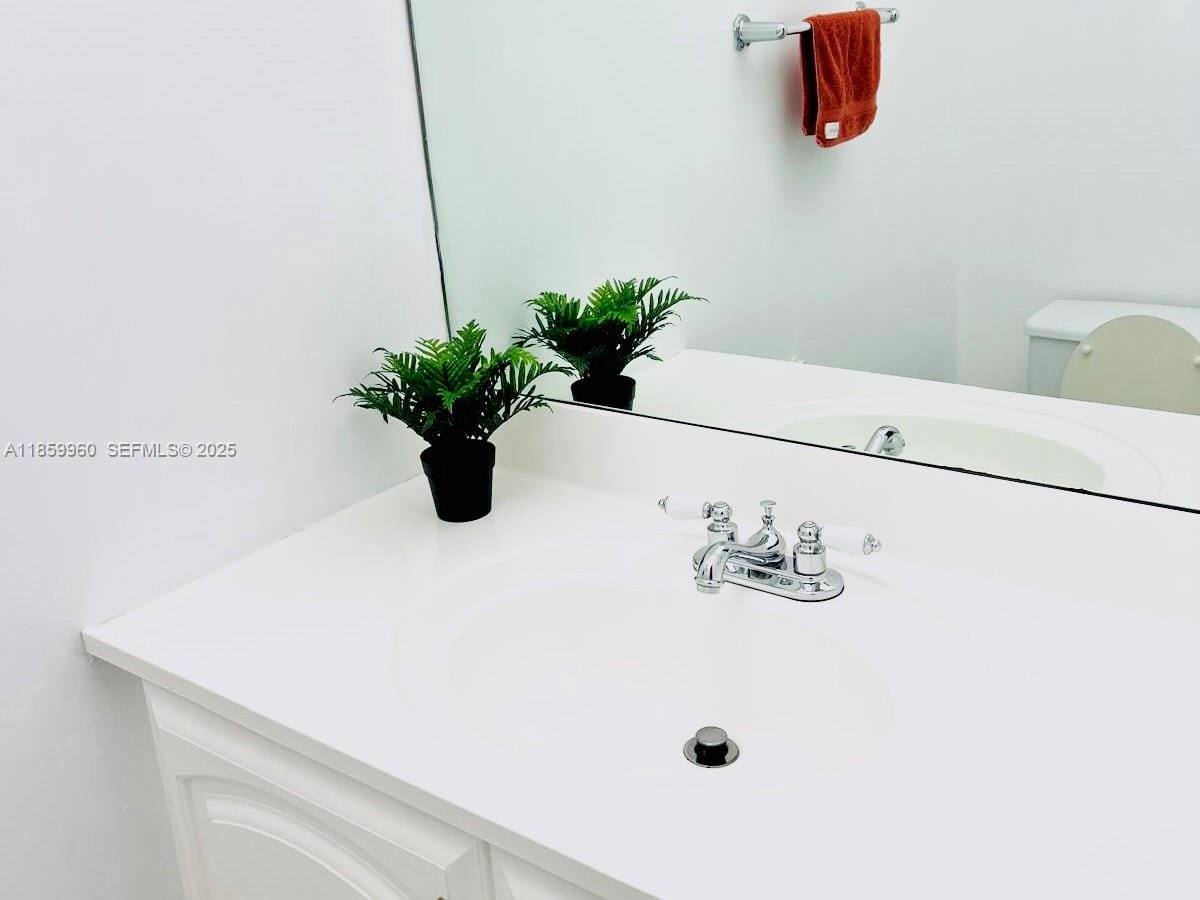 1810 SW 81st Avenue 2201 — photo 8