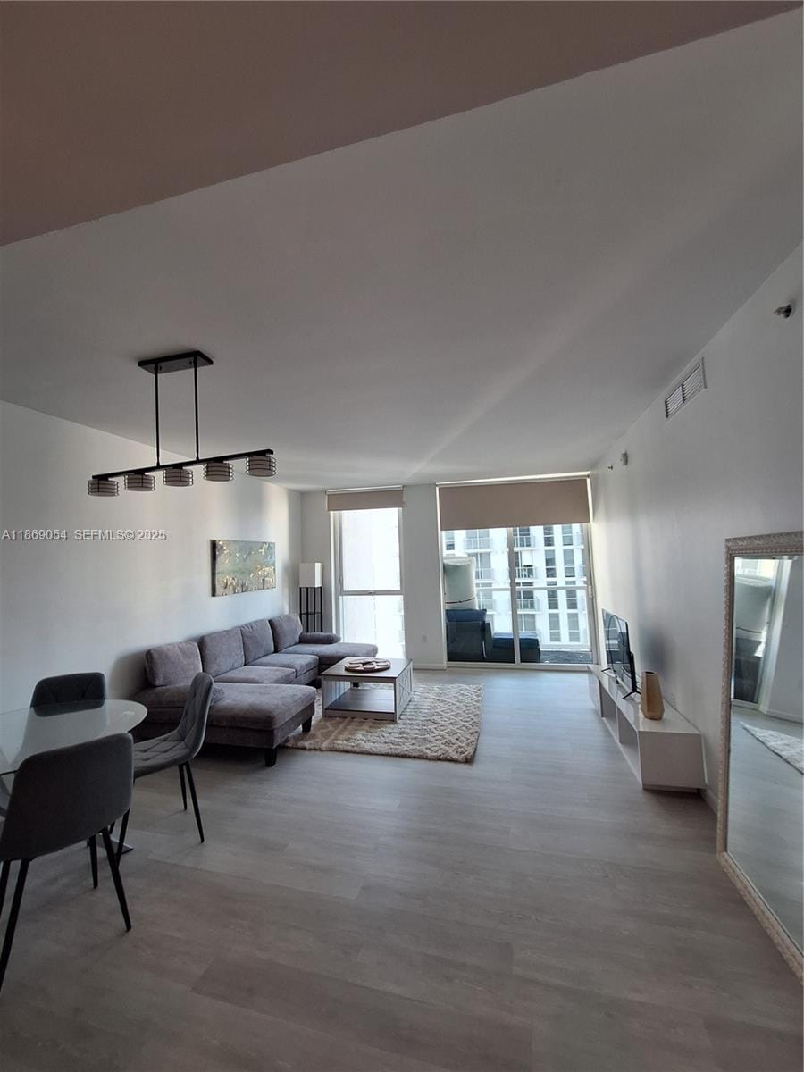 253 NE 2nd Street 2606, Miami, FL 33132 photo 27