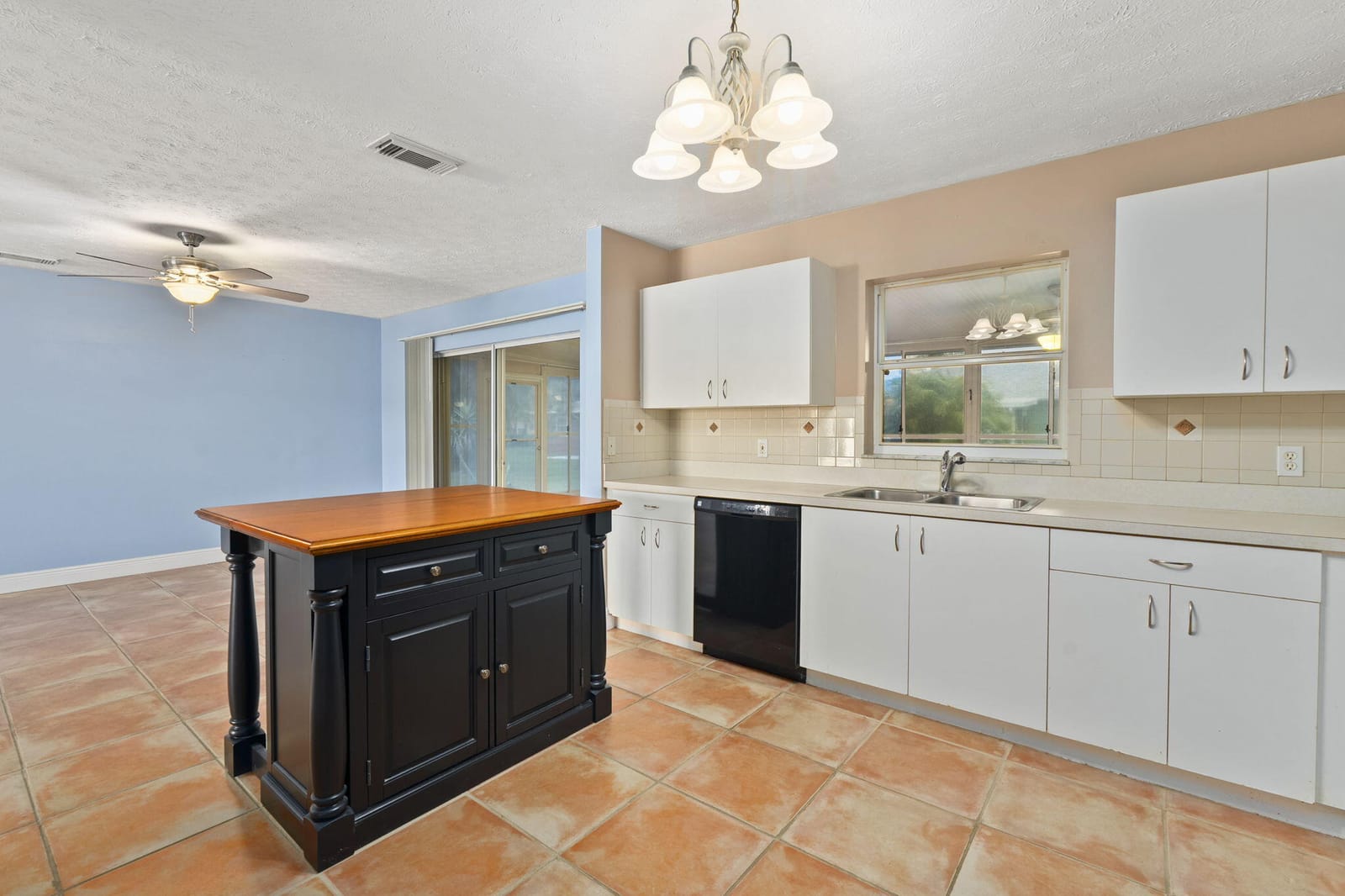 5707 Thatch Place — photo 6