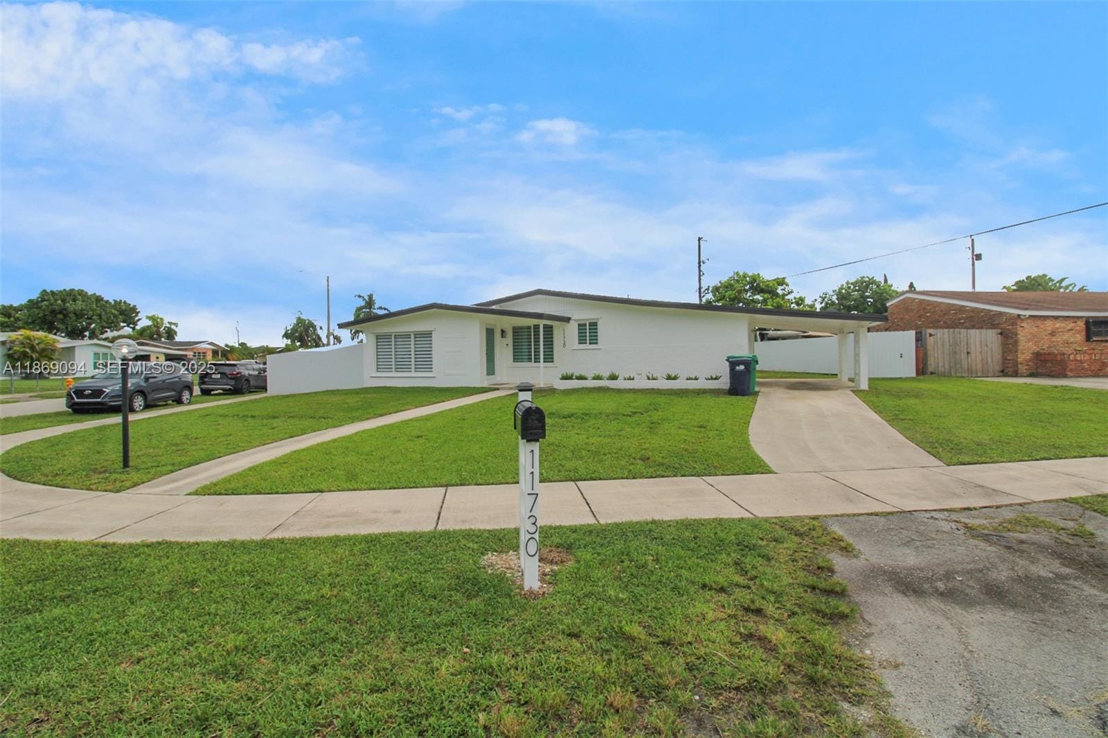 3 bedroom home for sale at 11730 174th, Miami, FL 33177 — $589,999