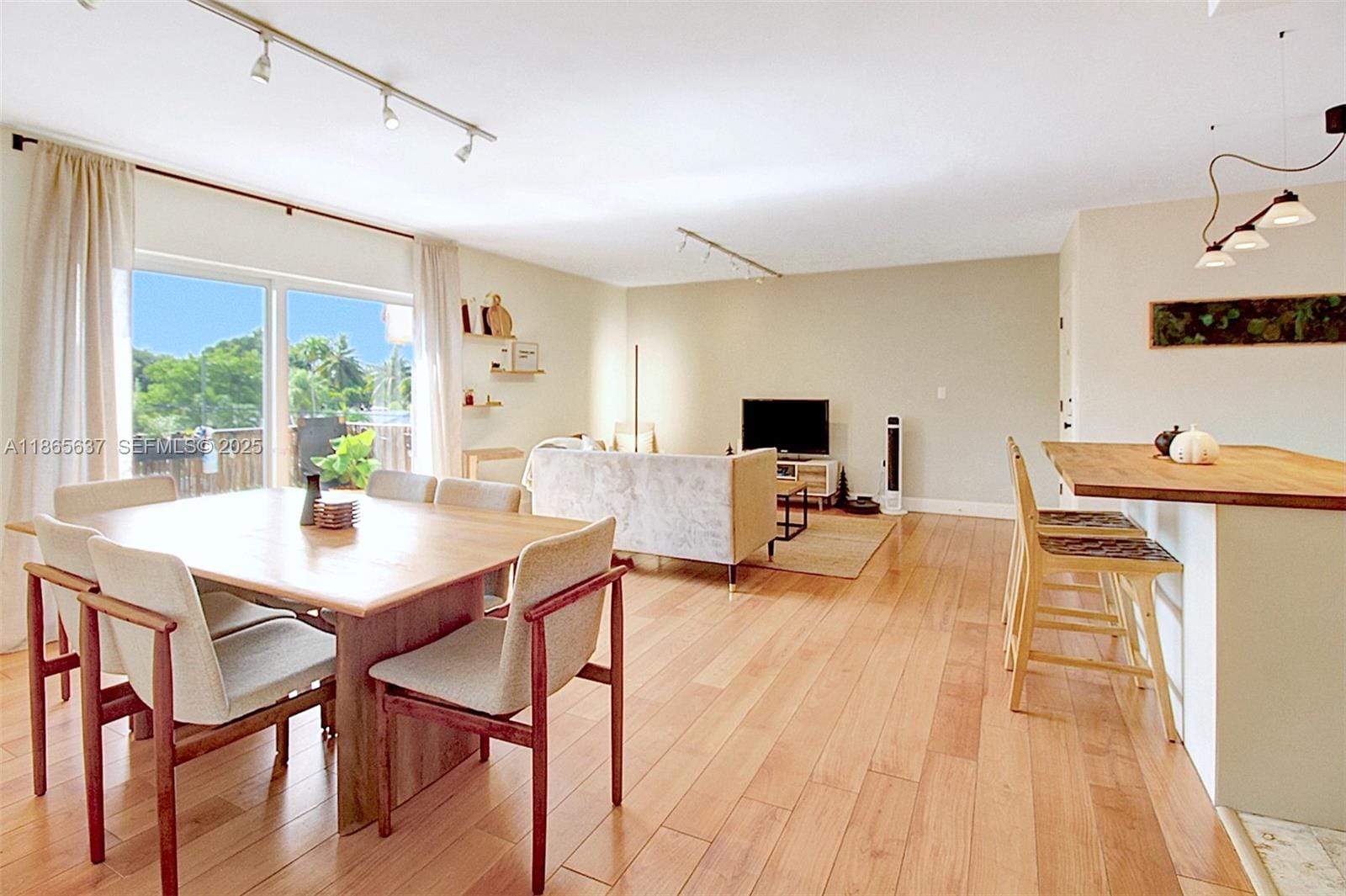 1100 Salzedo Street 3B — photo 6