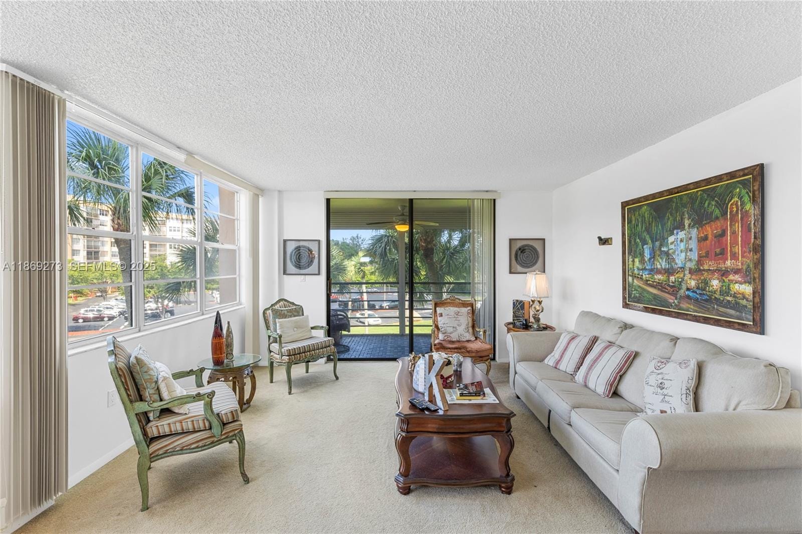 1000 Saint Charles Place 319 — photo 4