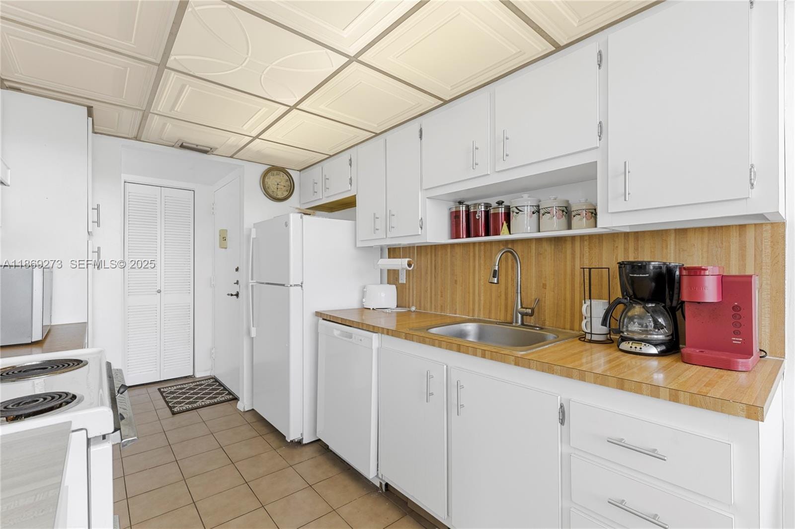1000 Saint Charles Place 319 — photo 7