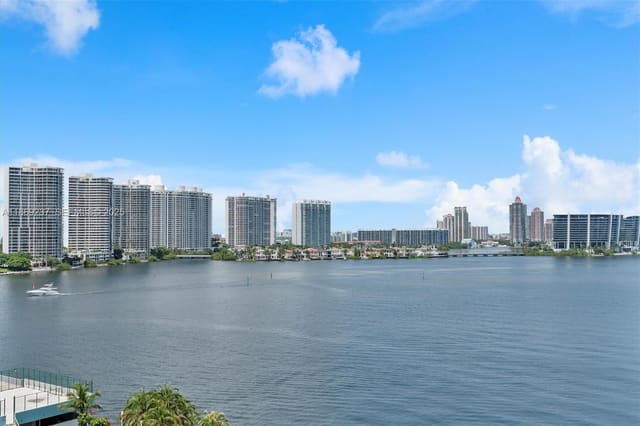 251 174th Street 1005, sold in Winston Towers 200, Sunny Isles Beach, FL