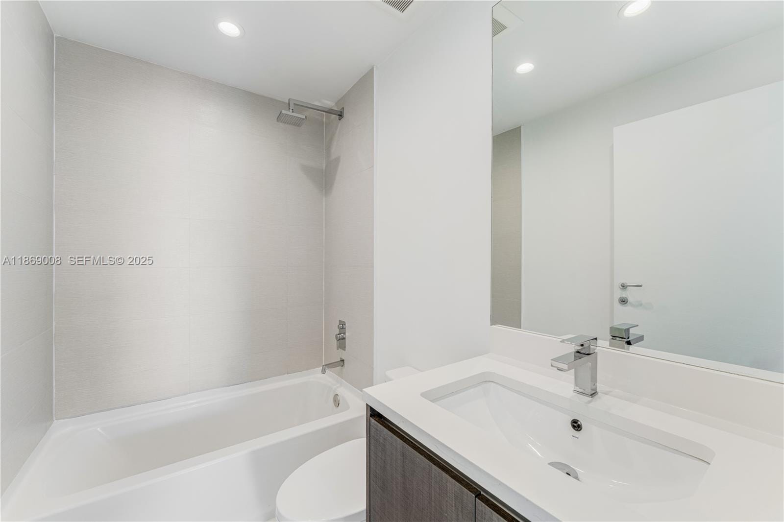 1150 102nd Street 703 — photo 11