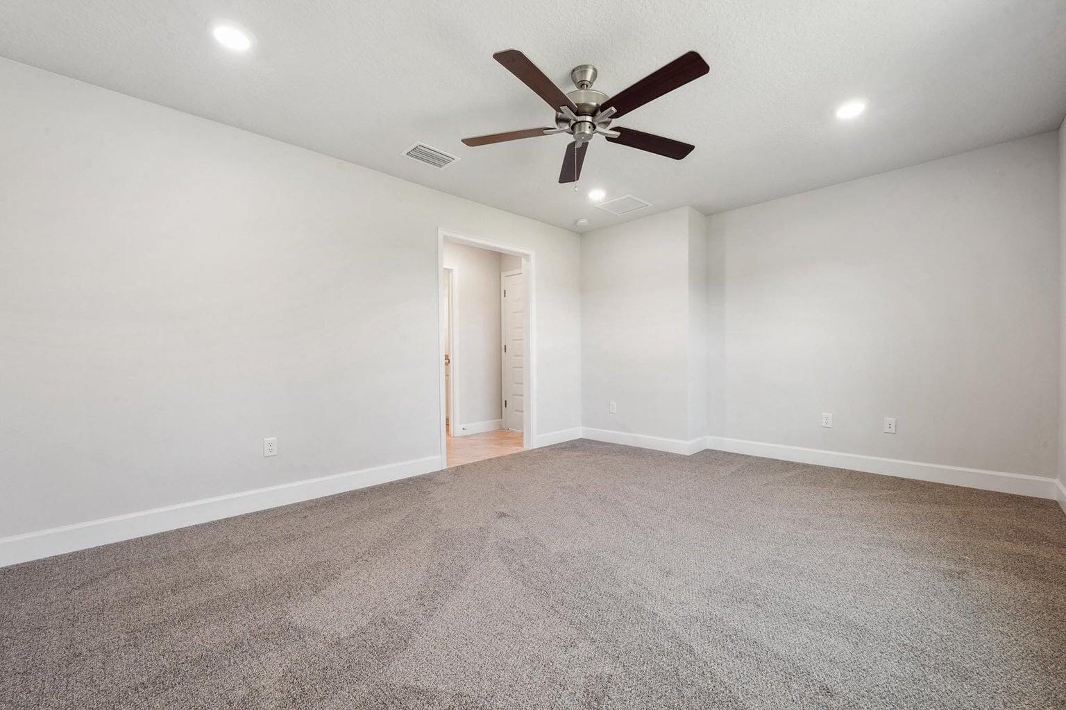 5113 Modeno Street — photo 12