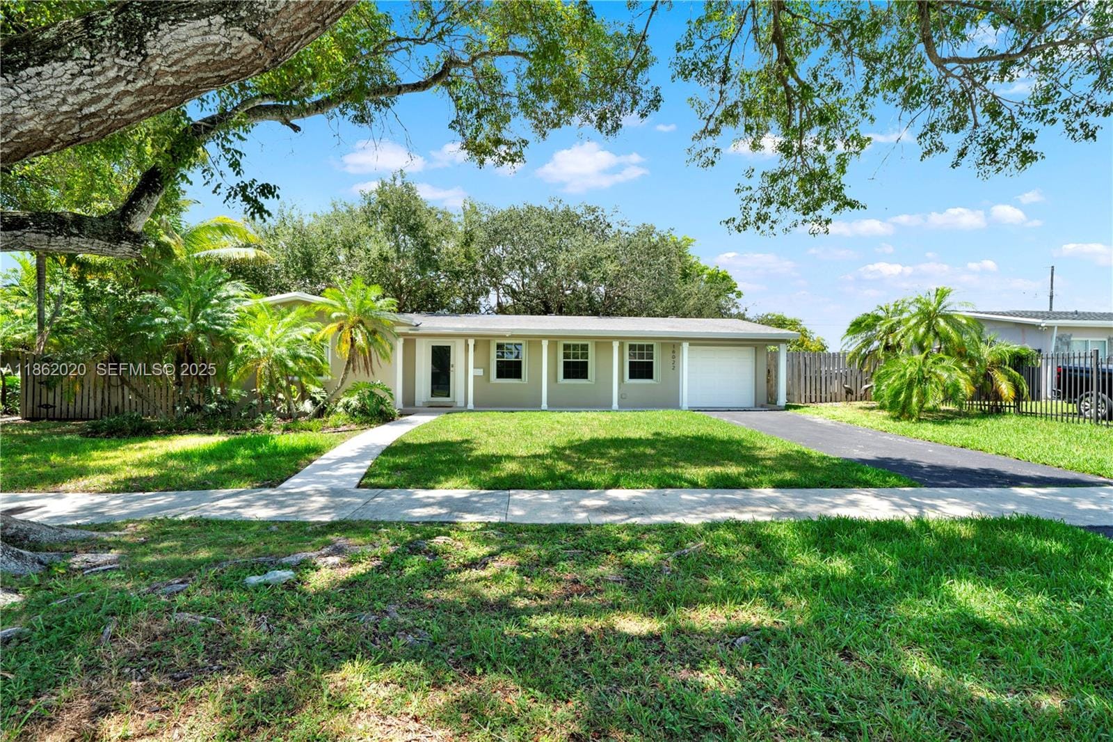 16022 SW 98th Avenue, Miami, FL 33157 photo 2