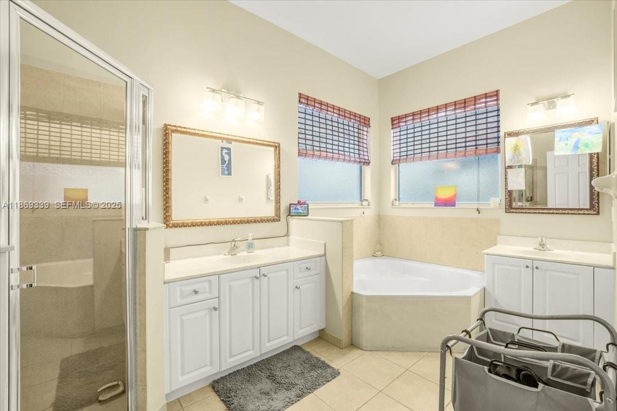 2813 Augusta Lane, Homestead, FL 33035 photo 8