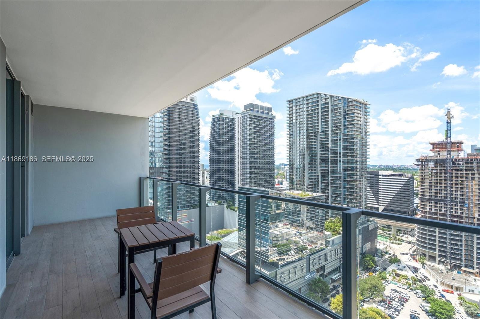 68 SE 6th Street 2410, Miami, FL 33131 photo 23
