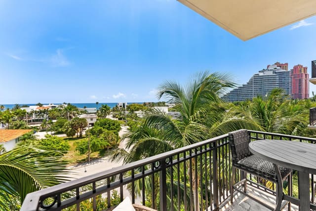 2509 N Ocean Boulevard 675, sold in Fountains on Ocean, Fort Lauderdale, FL
