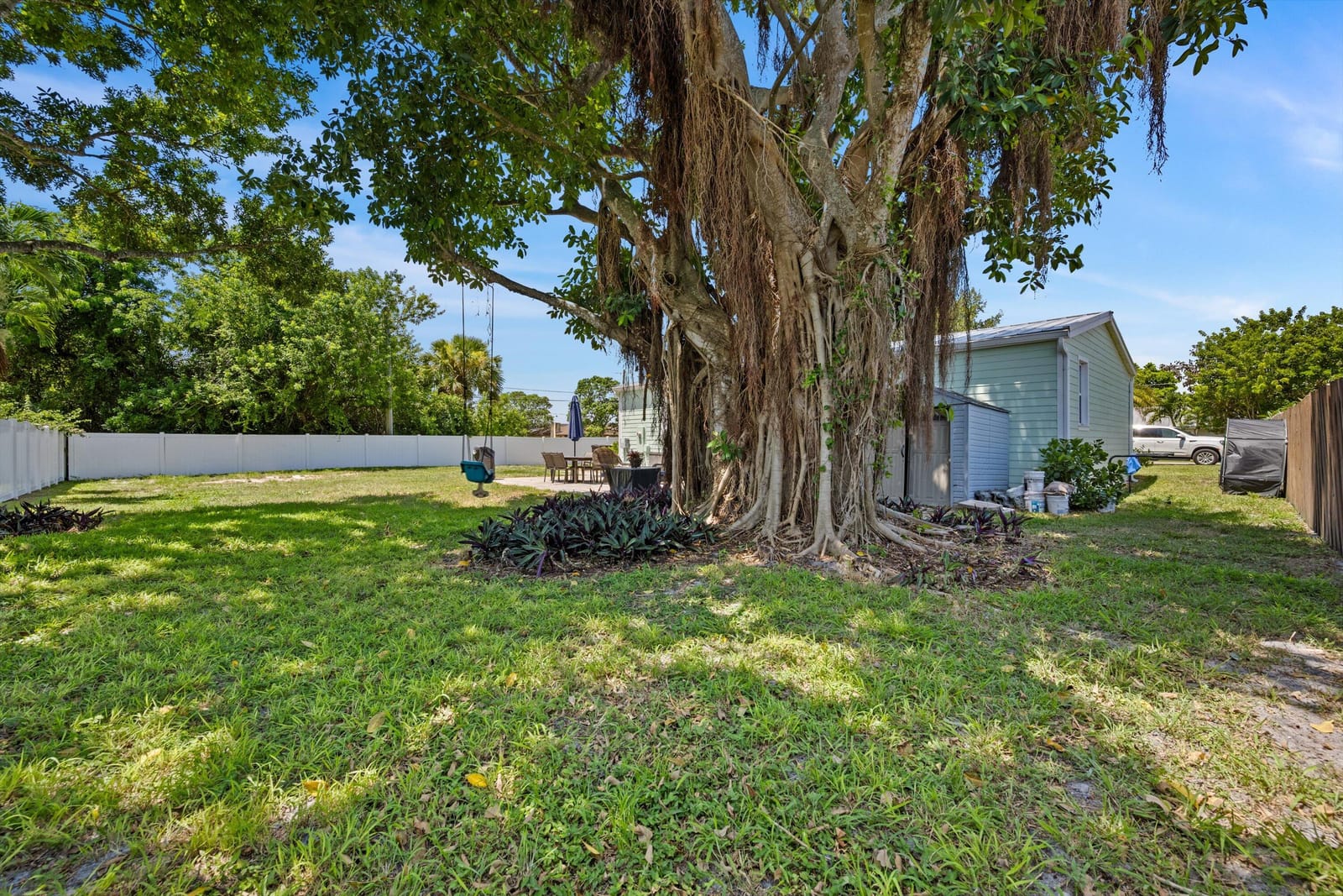 909 SE Hibiscus Avenue, Stuart, FL 34996 photo 29