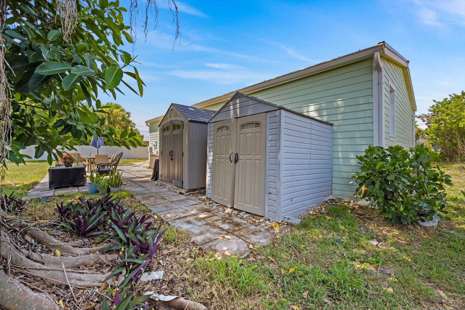 909 SE Hibiscus Avenue, Stuart, FL 34996 photo 30