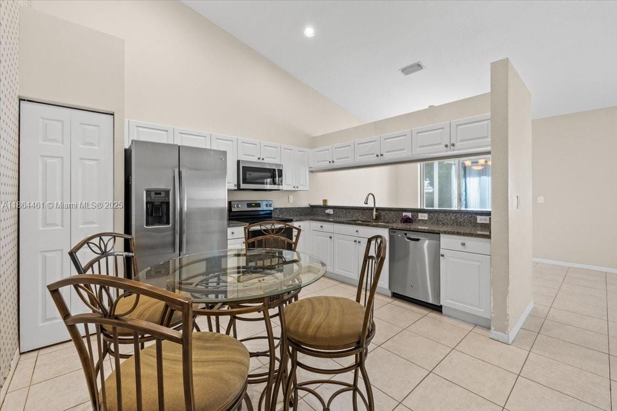 2420 E Aragon Boulevard 3, Sunrise, FL 33313 photo 14