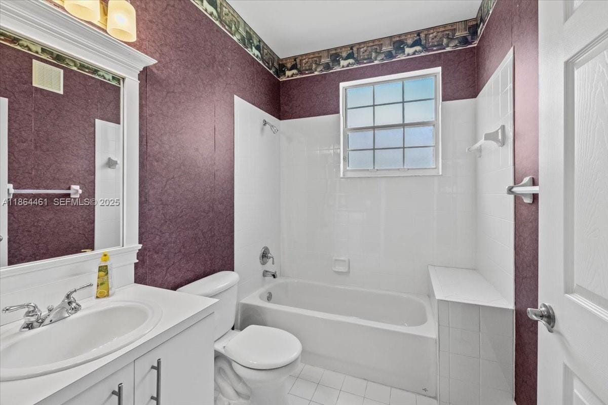 2420 E Aragon Boulevard 3, Sunrise, FL 33313 photo 18