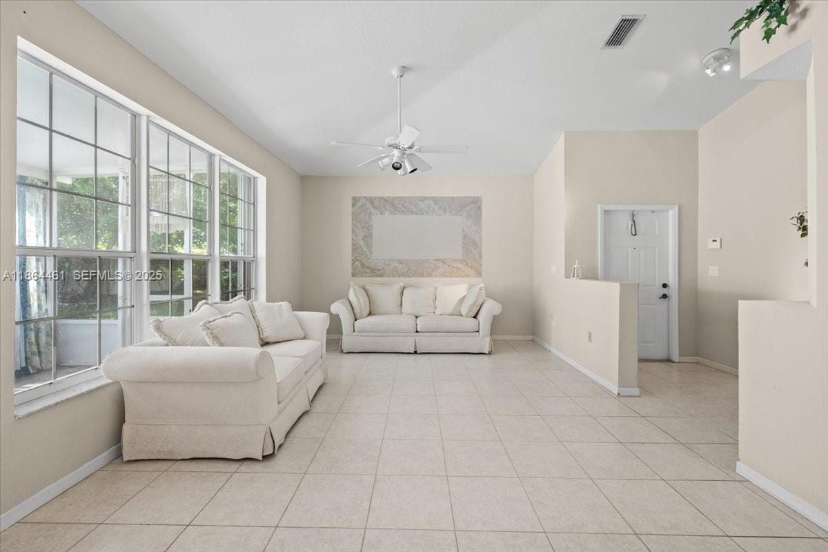 2420 E Aragon Boulevard 3, Sunrise, FL 33313 photo 6