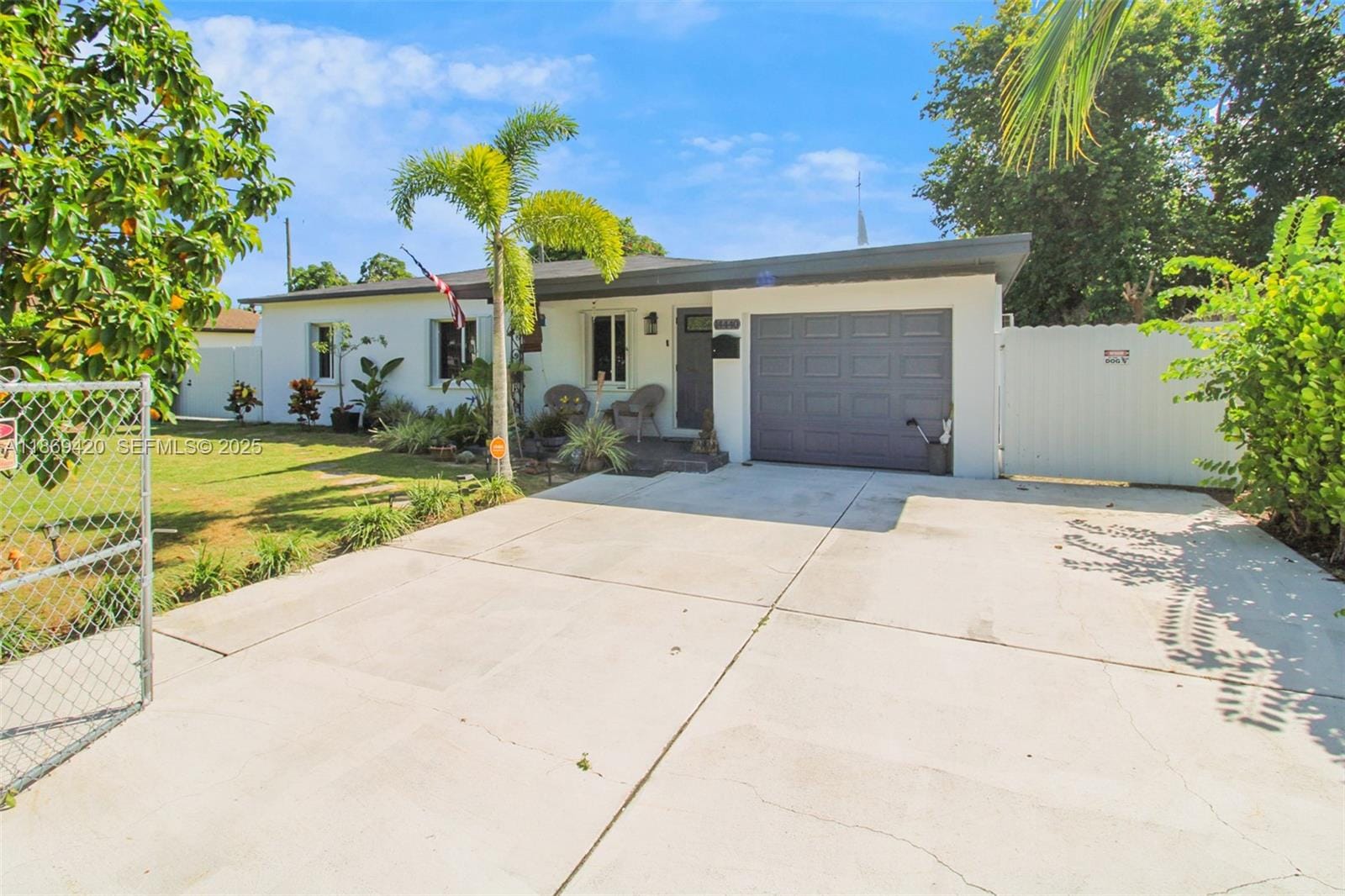 14440 Monroe Street, Miami, FL 33176