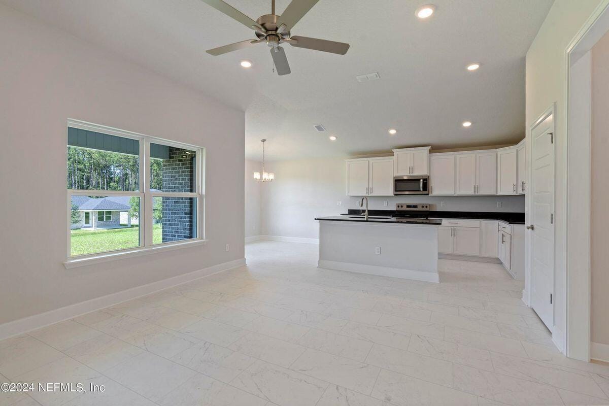 5196 Vespera Street — photo 3