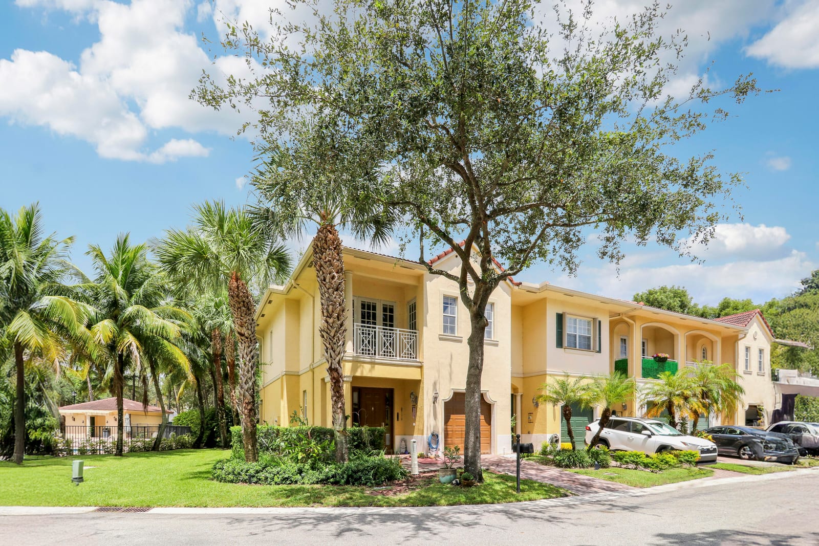 102 Via Emilia, Royal Palm Beach, FL 33411