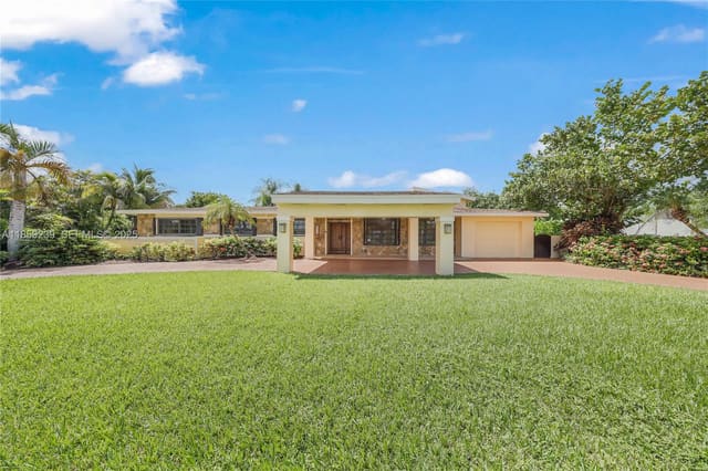 8370 SW 89th Street, sold in Gale Ranch Ests, Miami, FL