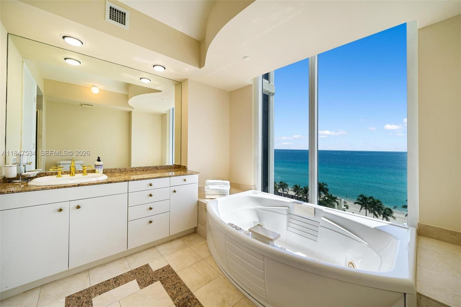 19111 Collins Avenue 704, Sunny Isles Beach, FL 33160 photo 8