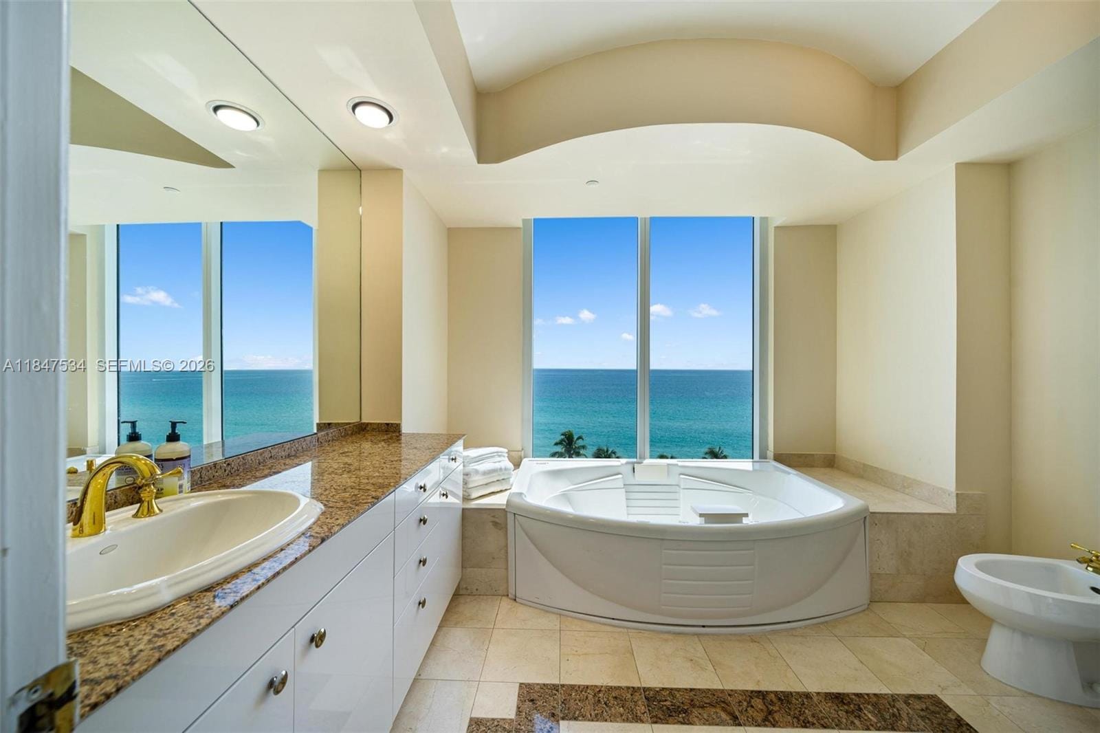 19111 Collins Avenue 704, Sunny Isles Beach, FL 33160 photo 10