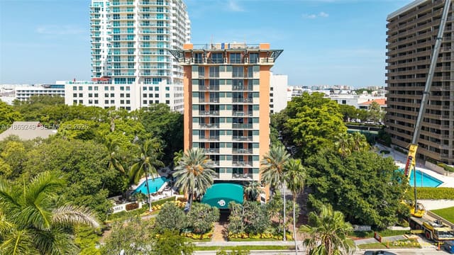 2951 S Bayshore Drive 917, Miami, FL 33133