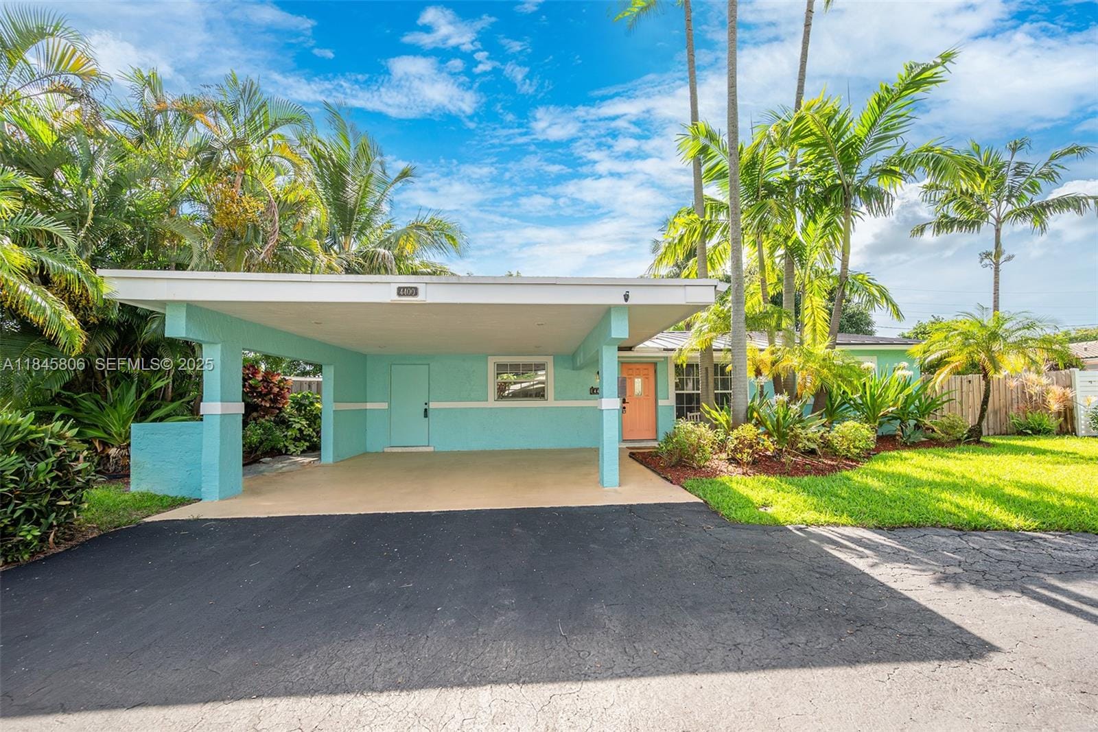 4400 NE 13th Avenue, Oakland Park, FL 33334