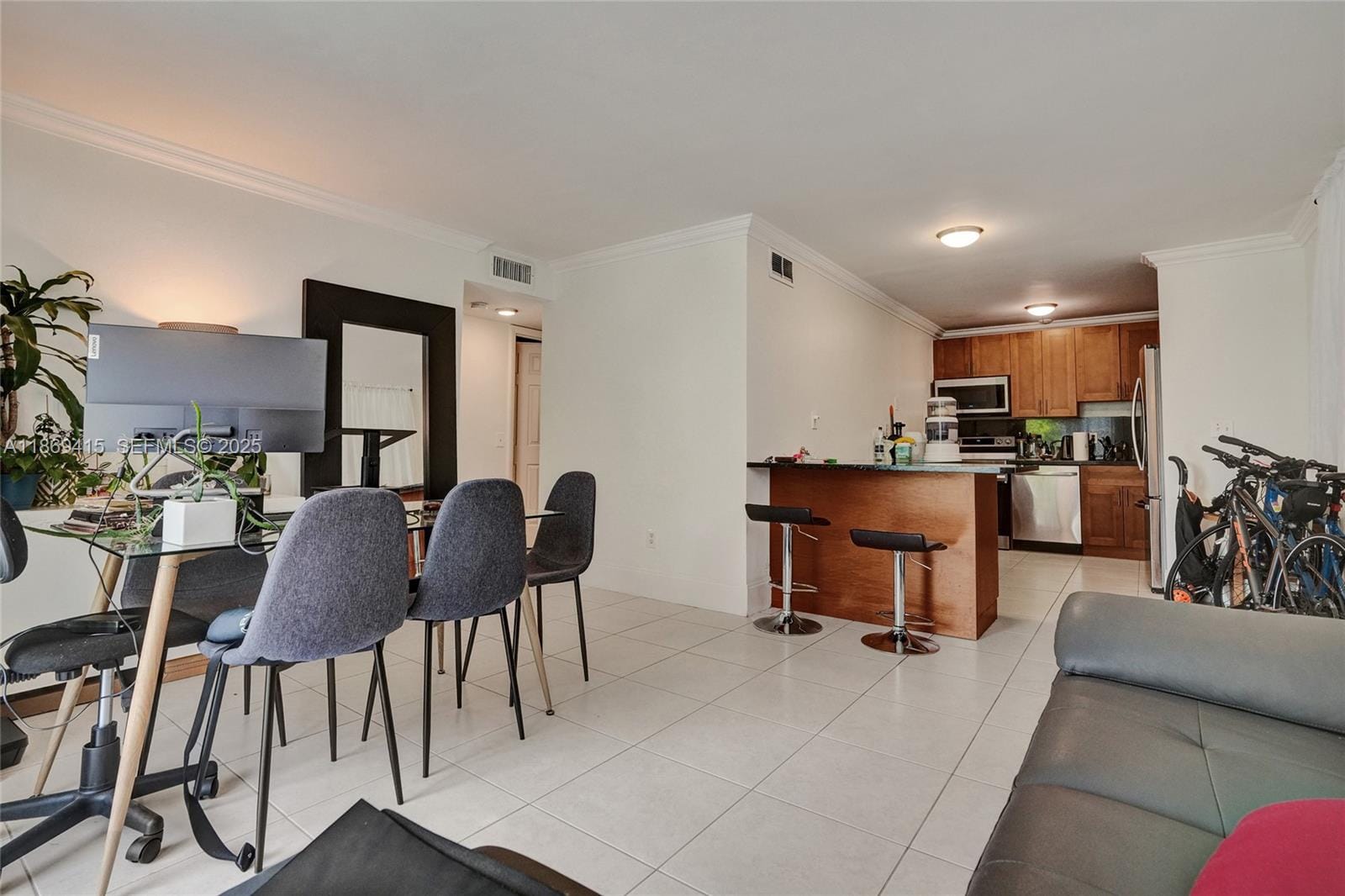 1801 S Treasure Drive 329 — photo 3