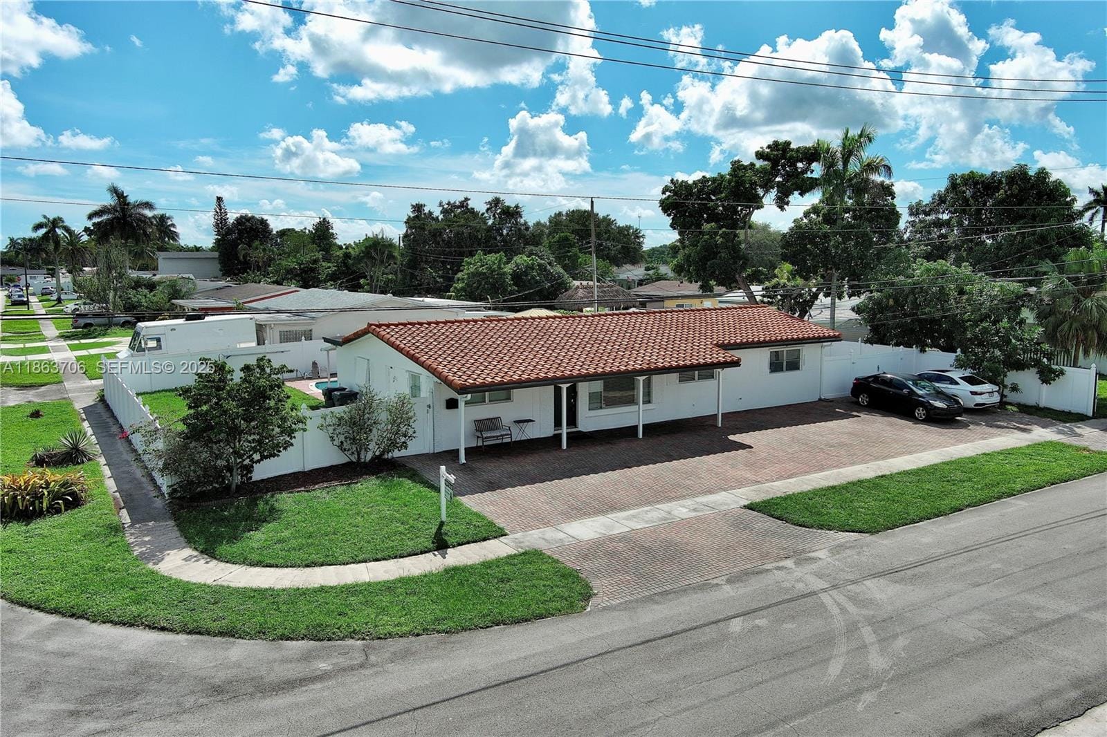7490 Buchanan Street, Hollywood, FL 33024