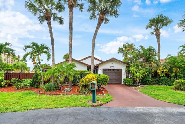 6779 Kramer Lane, Lake Worth, FL 33467