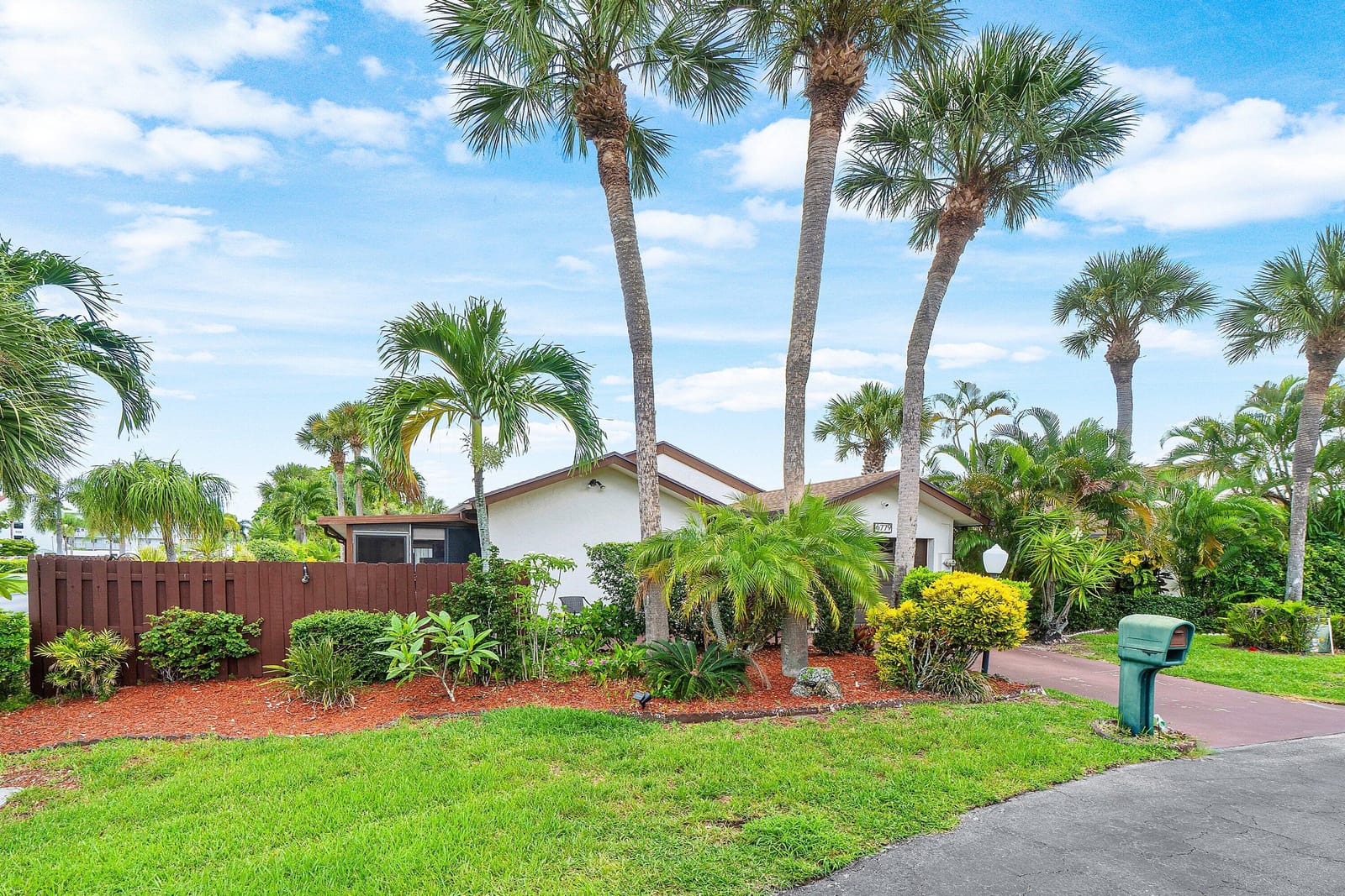 6779 Kramer Lane, Lake Worth, FL 33467 photo 3