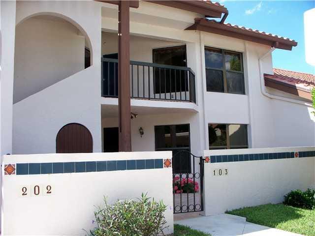 6070 SE Martinique Drive 103, Stuart, FL 34997 photo 1