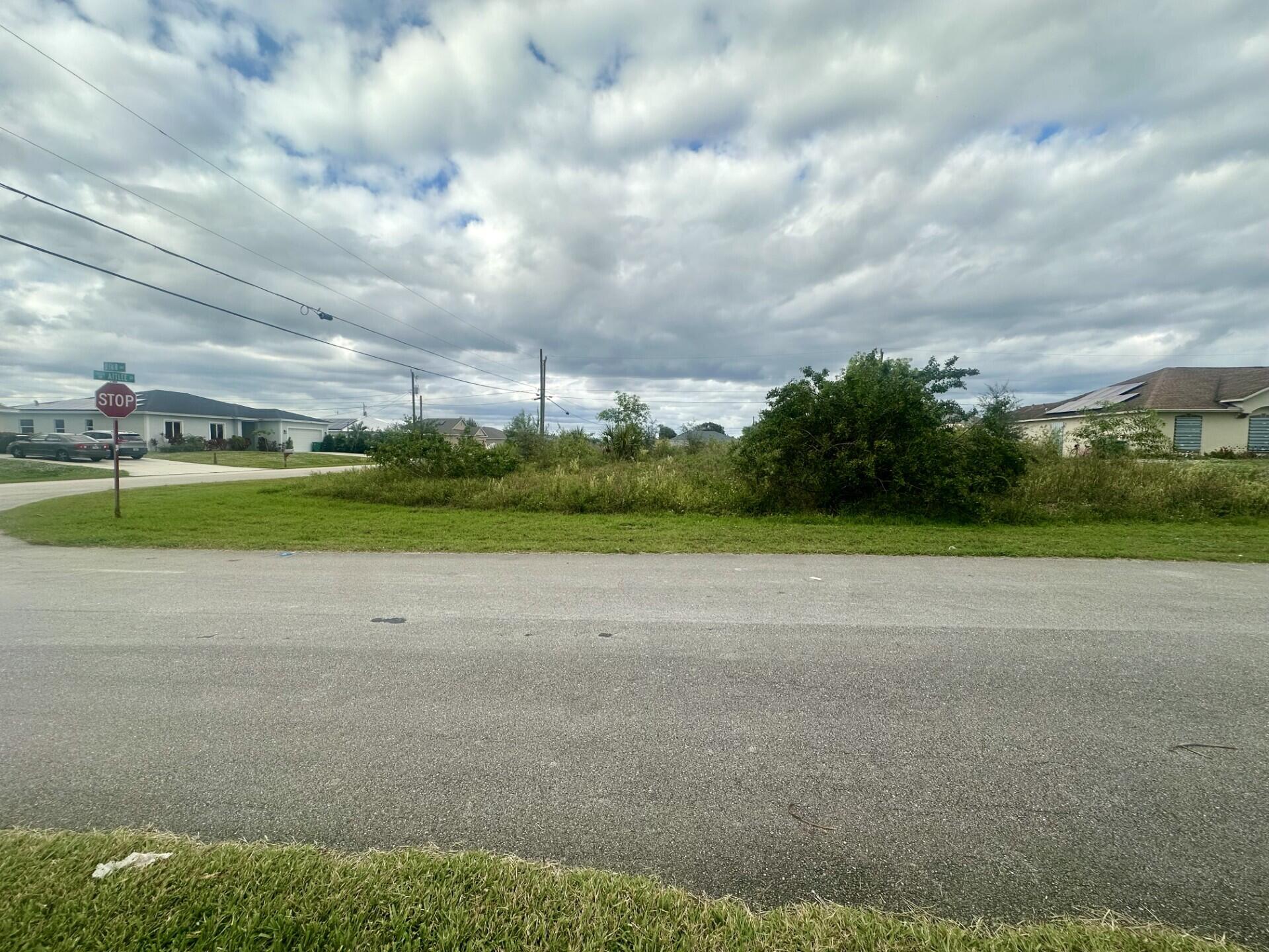 689 SW Fair Avenue, Port St. Lucie, FL 34953, Port St Lucie