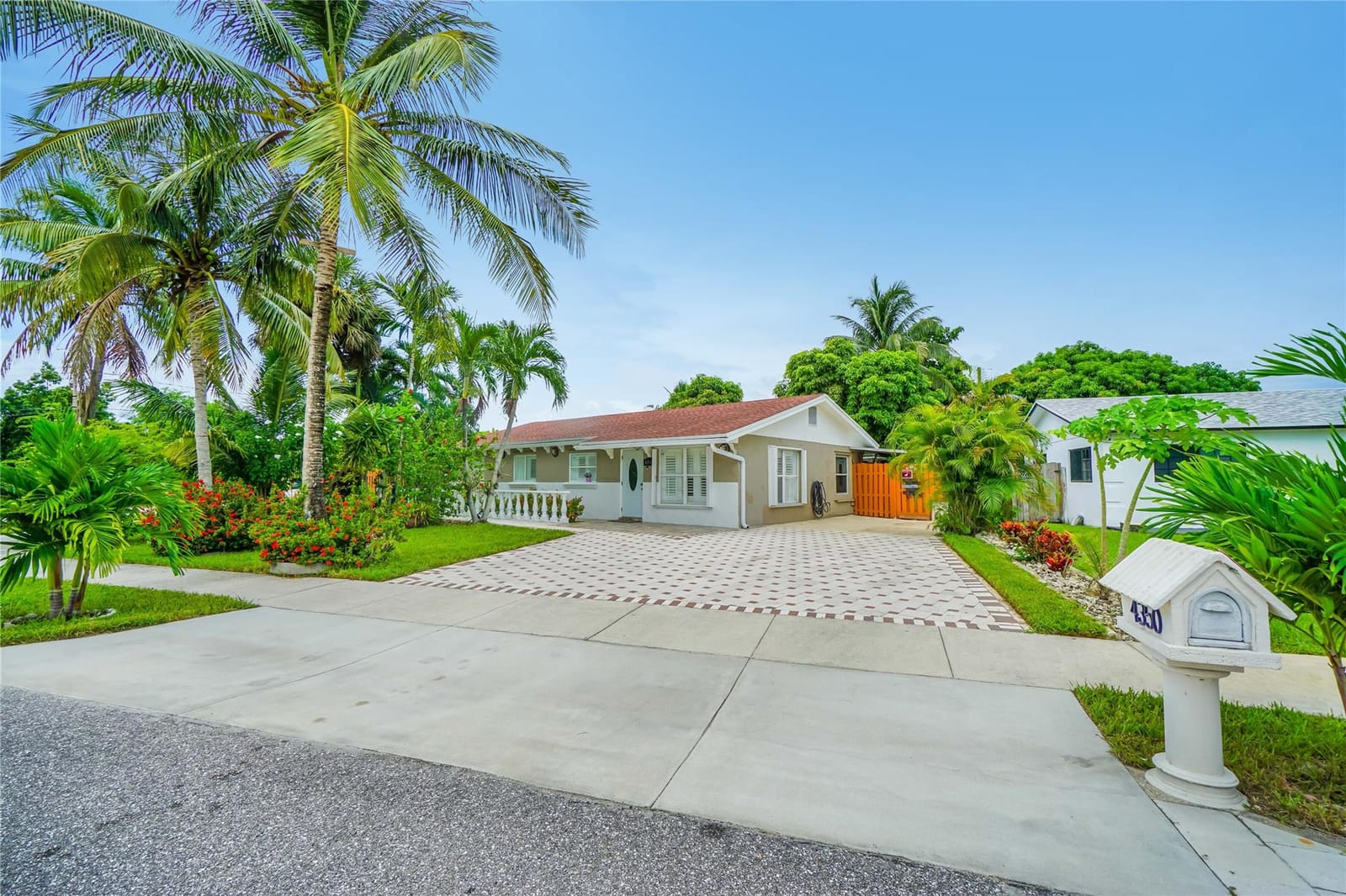 4350 NW 61st Street, Fort Lauderdale, FL 33319