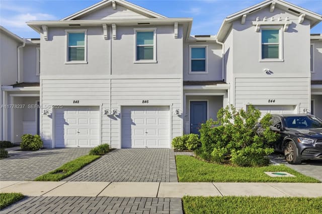 846 SE Grovebush Lane, sold in Veranda, Port St Lucie, FL