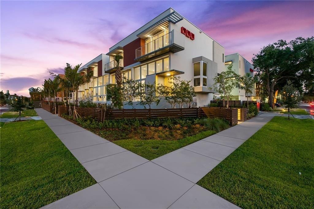 900 NE 4th Street B3, Fort Lauderdale, FL 33301
