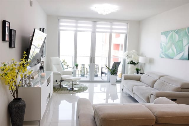 7825 NW 107th Avenue 717, sold in Midtown At Doral, Doral, FL